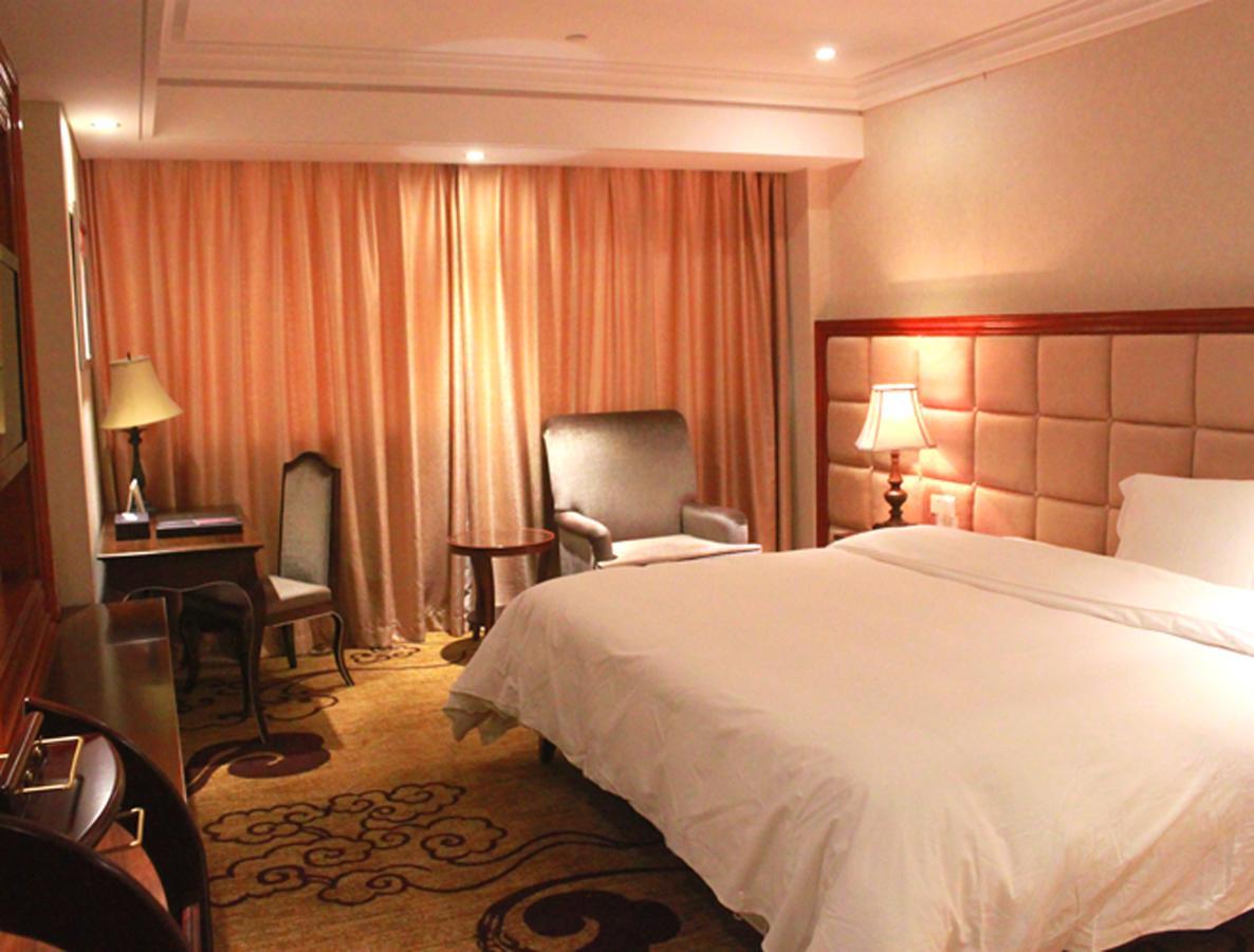 Century Palace Hotel 東莞市 エクステリア 写真